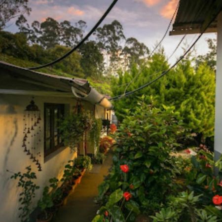 Rheinberg Town Haus Hotel Munnar Exterior photo