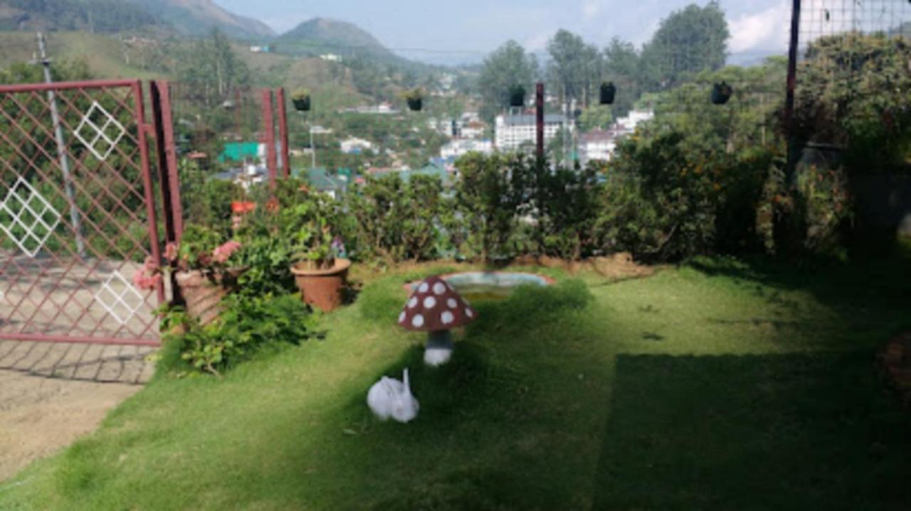 Rheinberg Town Haus Hotel Munnar Exterior photo