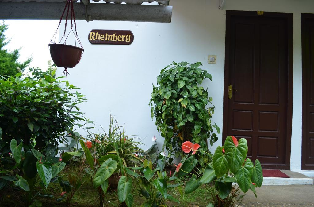 Rheinberg Town Haus Hotel Munnar Room photo