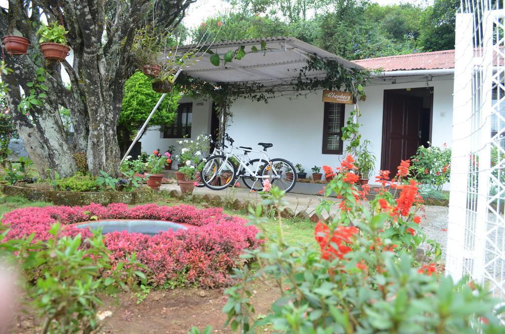 Rheinberg Town Haus Hotel Munnar Exterior photo