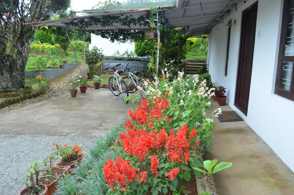 Rheinberg Town Haus Hotel Munnar Room photo