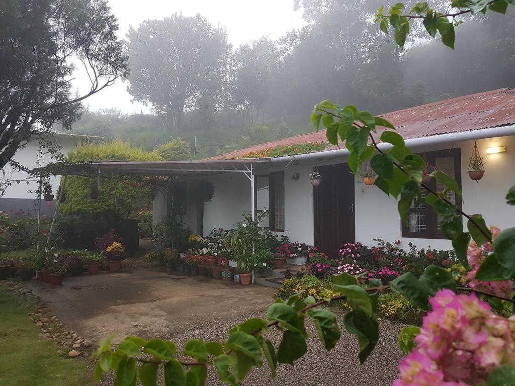 Rheinberg Town Haus Hotel Munnar Exterior photo