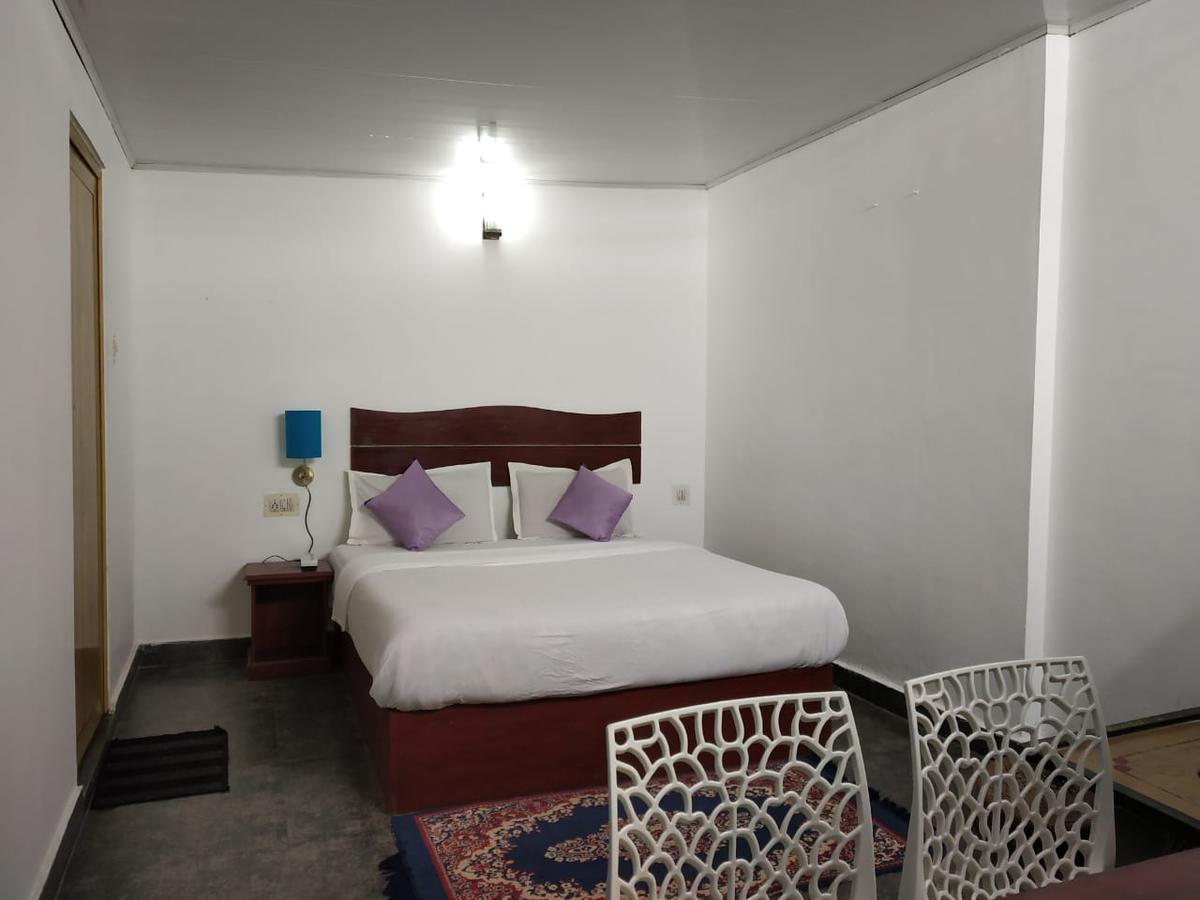 Rheinberg Town Haus Hotel Munnar Exterior photo