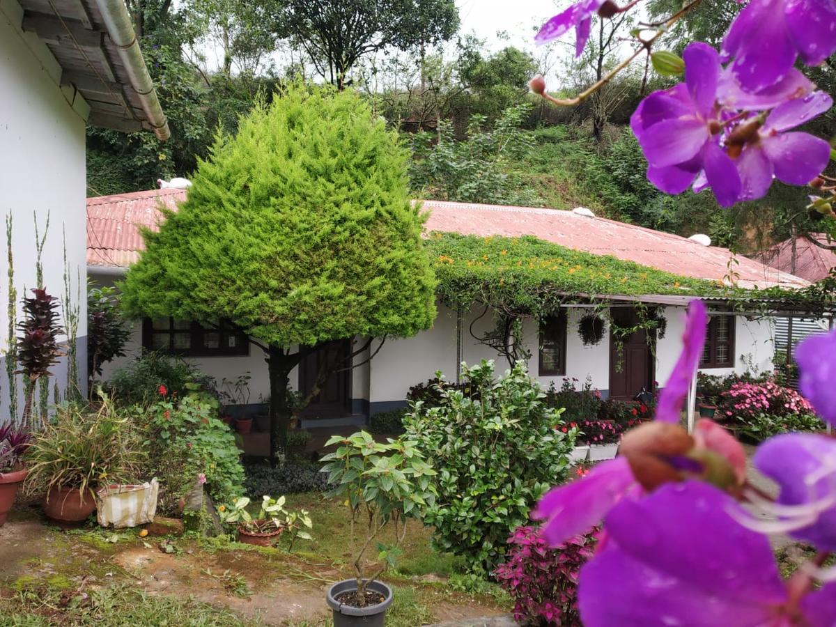 Rheinberg Town Haus Hotel Munnar Exterior photo